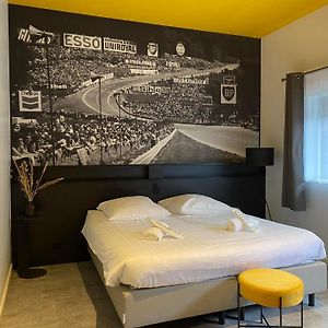Kamer met een King Size Bed